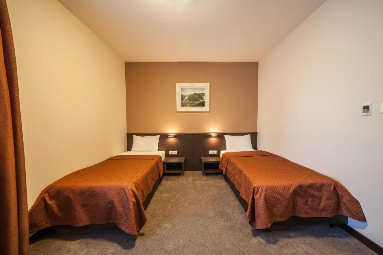 Hotel Terminus พอดโกริกา ภายนอก รูปภาพ