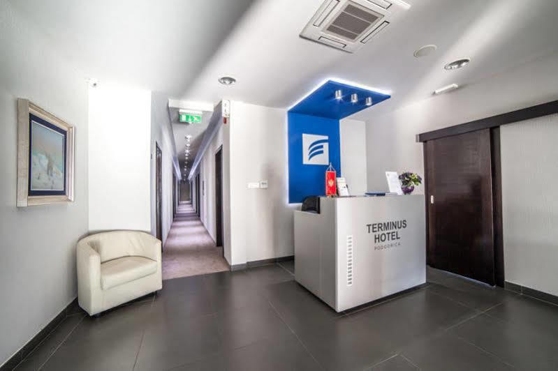 Hotel Terminus พอดโกริกา ภายนอก รูปภาพ